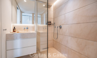 Luxueus gerenoveerd duplex penthouse te koop, in Puente Romano op de Golden Mile van Marbella 775603 