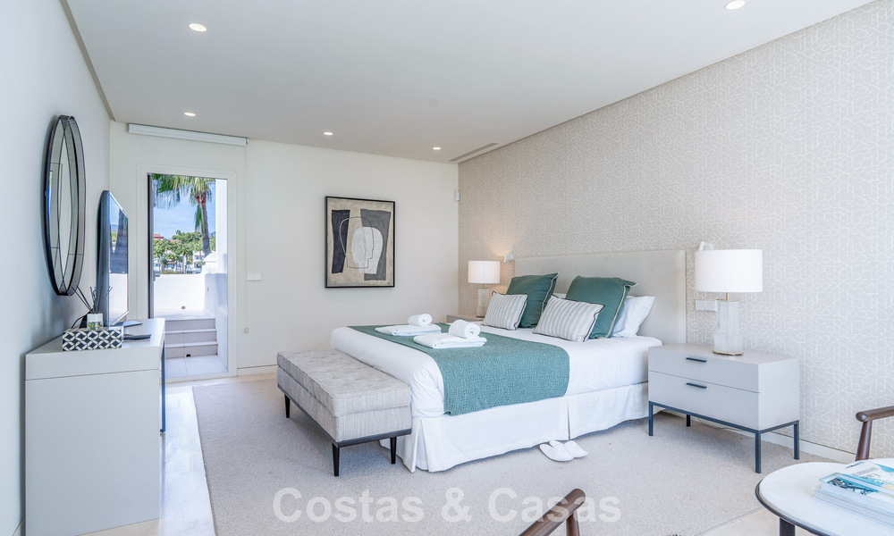 Luxueus gerenoveerd duplex penthouse te koop, in Puente Romano op de Golden Mile van Marbella 775610