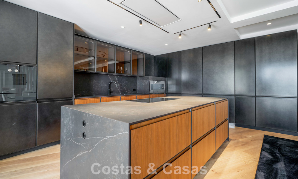 Moderne mediterrane villa met eigentijdse invloeden te koop aan Marbella’s Golden Mile 775628