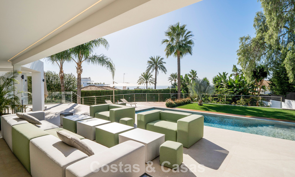 Moderne mediterrane villa met eigentijdse invloeden te koop aan Marbella’s Golden Mile 775630