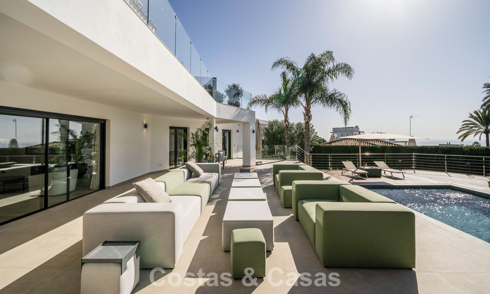 Moderne mediterrane villa met eigentijdse invloeden te koop aan Marbella’s Golden Mile 775632