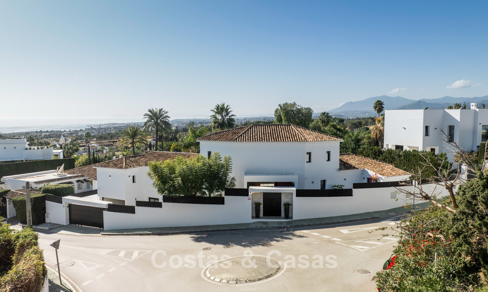 Moderne mediterrane villa met eigentijdse invloeden te koop aan Marbella’s Golden Mile 775634