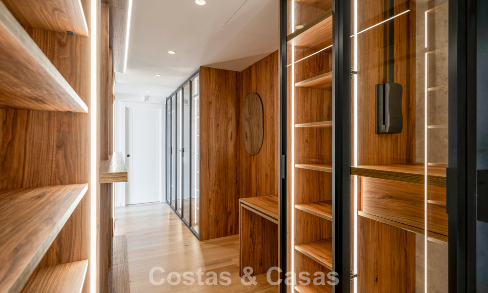 Moderne mediterrane villa met eigentijdse invloeden te koop aan Marbella’s Golden Mile 775648