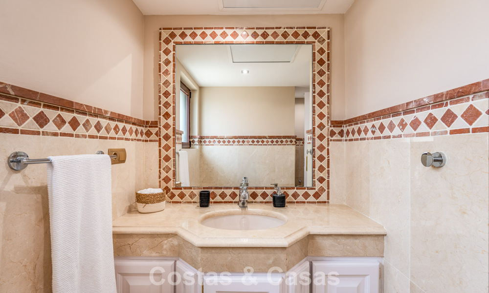 Royale Mediterrane luxevilla met veel slaapkamers en spectaculaire vergezichten te koop in Benahavis - Marbella 775682