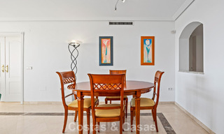 Instapklaar, ruim 3-slaapkamer appartement te koop omringd door golfbanen in Benahavis - Marbella 775709 