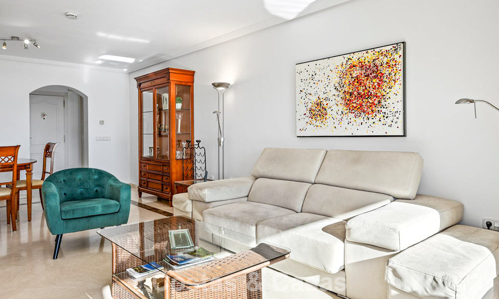 Instapklaar, ruim 3-slaapkamer appartement te koop omringd door golfbanen in Benahavis - Marbella 775712