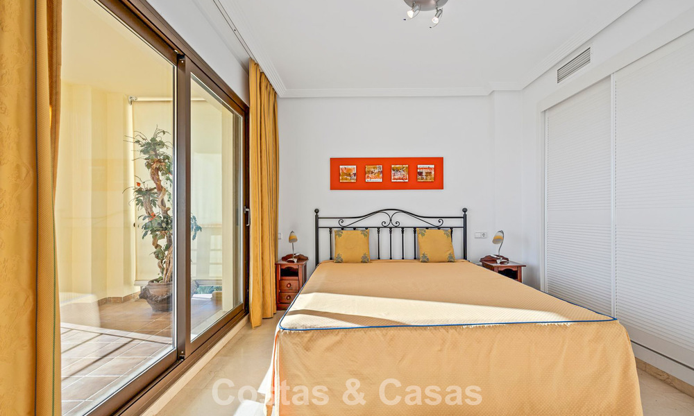 Instapklaar, ruim 3-slaapkamer appartement te koop omringd door golfbanen in Benahavis - Marbella 775715