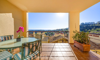 Instapklaar, ruim 3-slaapkamer appartement te koop omringd door golfbanen in Benahavis - Marbella 775727 