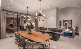 Modernistische luxevilla met zeezicht te koop in de exclusieve en beveiligde omgeving van El Madroñal, Marbella - Benahavis 775932 