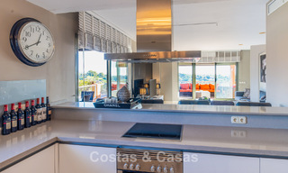 Schitterend penthouse met panoramische uitzichten te koop in een gated complex van Marbella - Benahavis 775855 