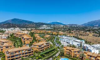 Schitterend penthouse met panoramische uitzichten te koop in een gated complex van Marbella - Benahavis 775858 
