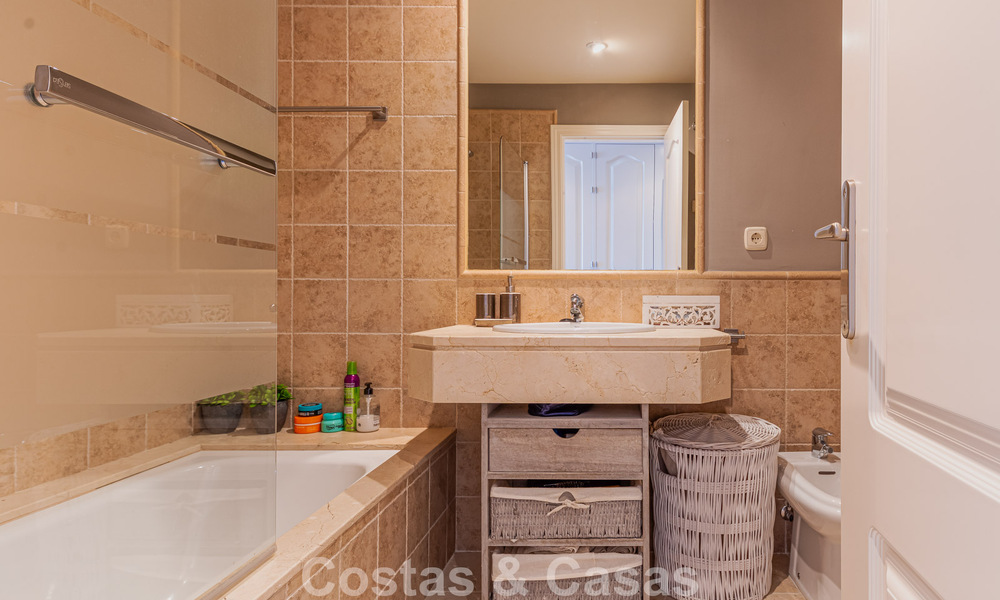 Schitterend penthouse met panoramische uitzichten te koop in een gated complex van Marbella - Benahavis 775861