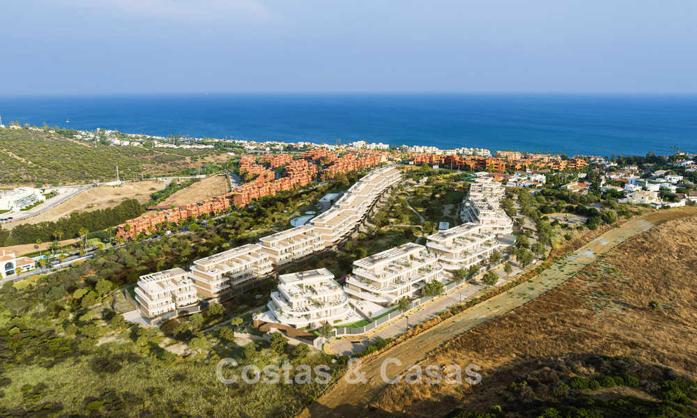 Duurzame nieuwe appartementen met zeezicht te koop op loopafstand van het strand in West-Estepona 775836