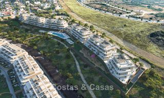 Duurzame nieuwe appartementen met zeezicht te koop op loopafstand van het strand in West-Estepona 775838 