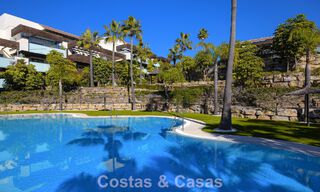 Luxe appartement te koop in het vooraanstaand 5* Los Flamingos Golfresort op de New Golden Mile, Marbella - Benahavis 776121 