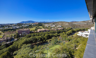 Luxe appartement te koop in het vooraanstaand 5* Los Flamingos Golfresort op de New Golden Mile, Marbella - Benahavis 776123 