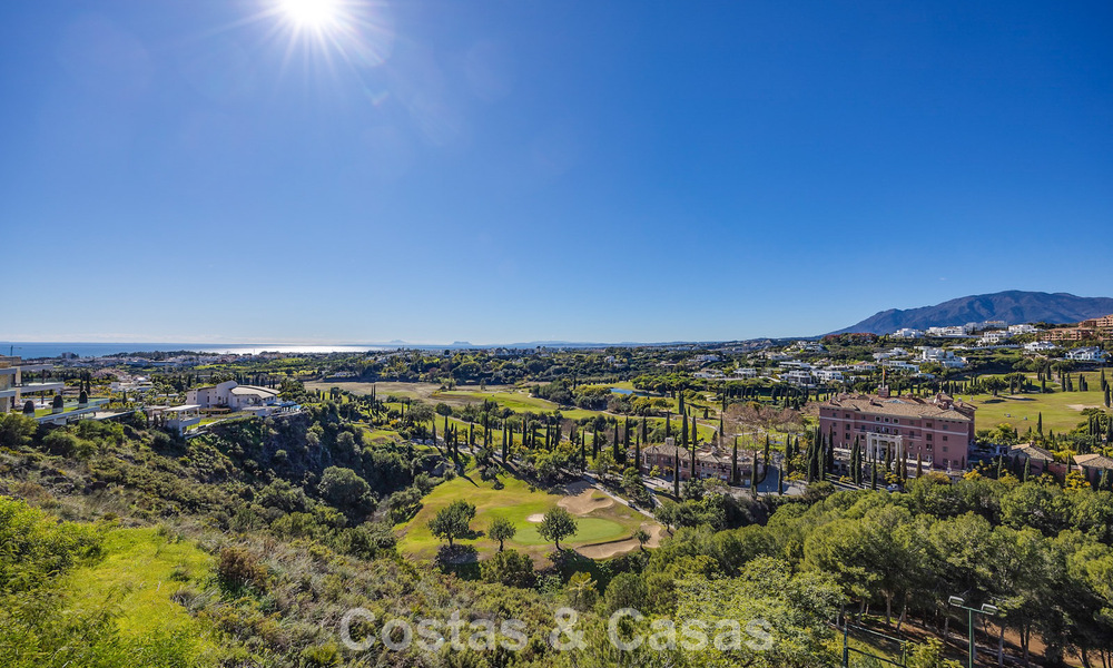 Luxe appartement te koop in het vooraanstaand 5* Los Flamingos Golfresort op de New Golden Mile, Marbella - Benahavis 776126