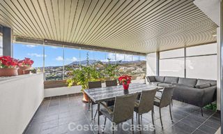 Luxe appartement te koop in het vooraanstaand 5* Los Flamingos Golfresort op de New Golden Mile, Marbella - Benahavis 776135 