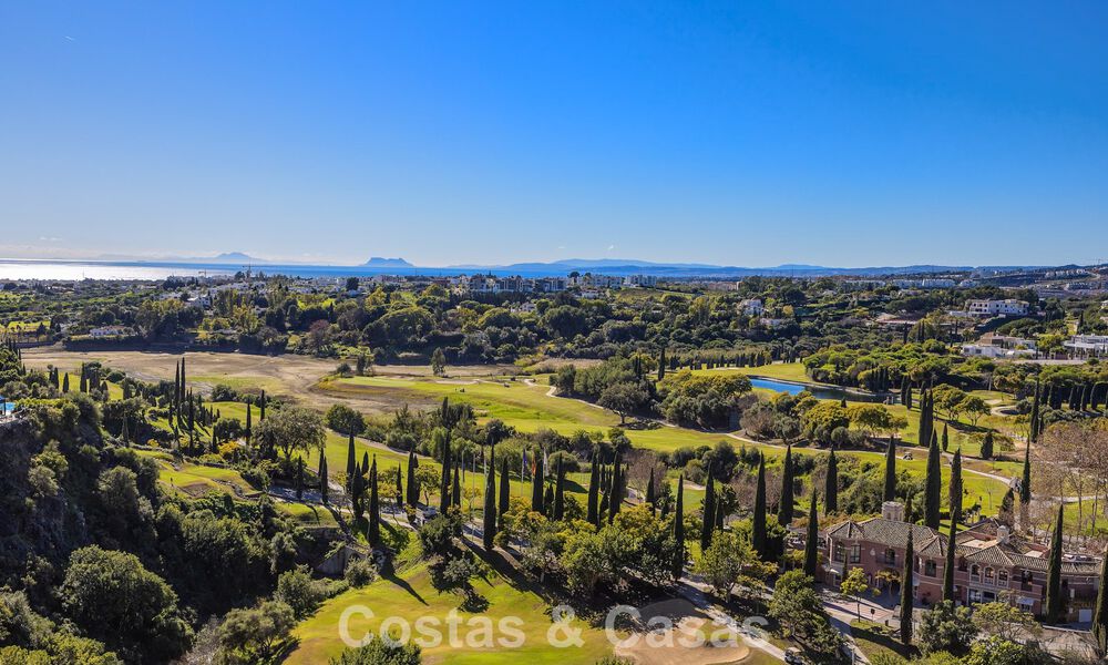 Luxe appartement te koop in het vooraanstaand 5* Los Flamingos Golfresort op de New Golden Mile, Marbella - Benahavis 776137