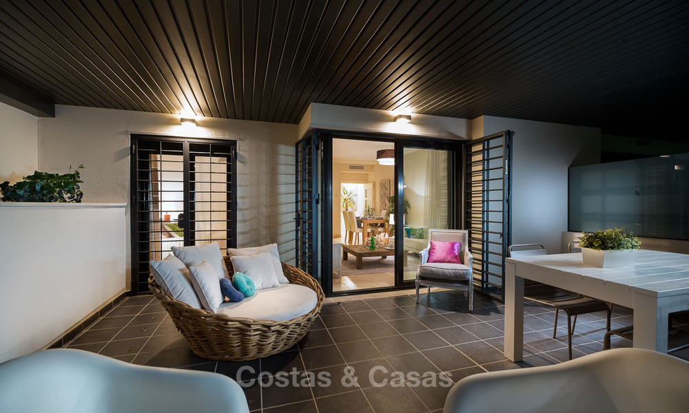 Eigentijdse golf appartementen te koop in een 5-sterren golfresort, New Golden Mile, Marbella - Benahavis 807027