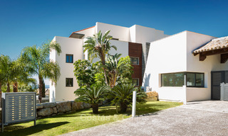 Eigentijdse golf appartementen te koop in een 5-sterren golfresort, New Golden Mile, Marbella - Benahavis 807028 