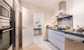 Eigentijdse golf appartementen te koop in een 5-sterren golfresort, New Golden Mile, Marbella - Benahavis 807044 