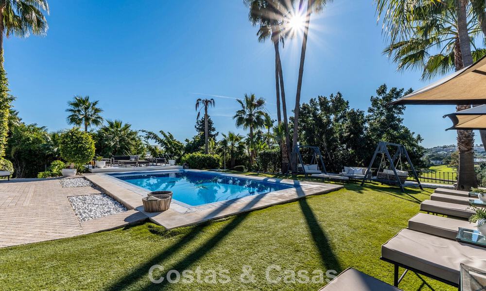 Instapklare luxevilla met een moderne mediterrane bouwstijl te koop in Nueva Andalucia’s golfvallei, Marbella 776270