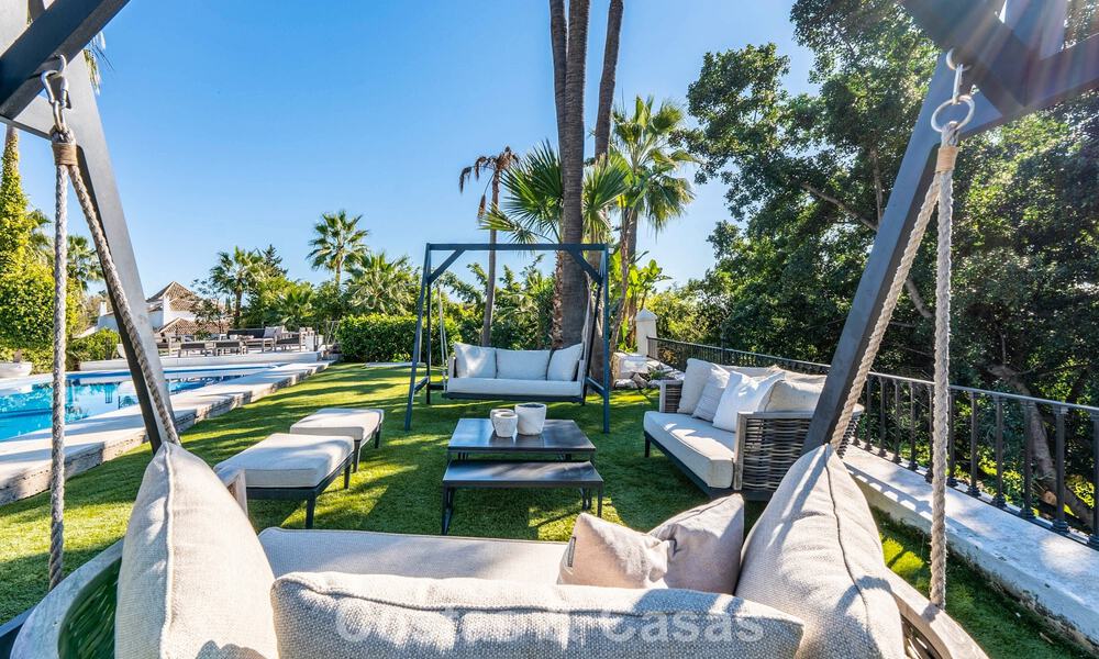 Instapklare luxevilla met een moderne mediterrane bouwstijl te koop in Nueva Andalucia’s golfvallei, Marbella 776272