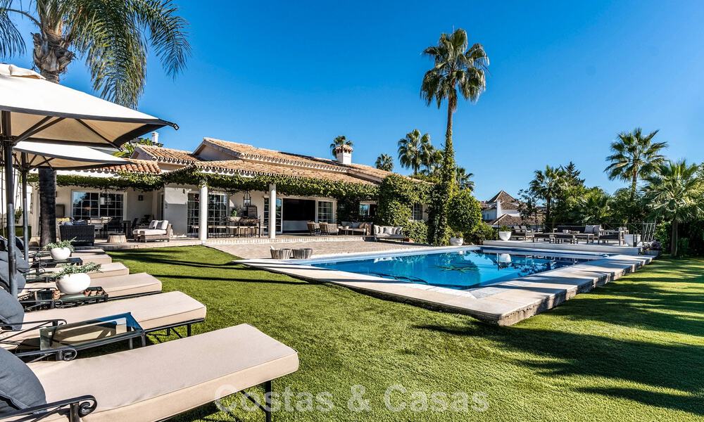 Instapklare luxevilla met een moderne mediterrane bouwstijl te koop in Nueva Andalucia’s golfvallei, Marbella 776273