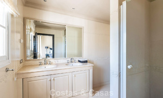 Instapklare luxevilla met een moderne mediterrane bouwstijl te koop in Nueva Andalucia’s golfvallei, Marbella 776286 