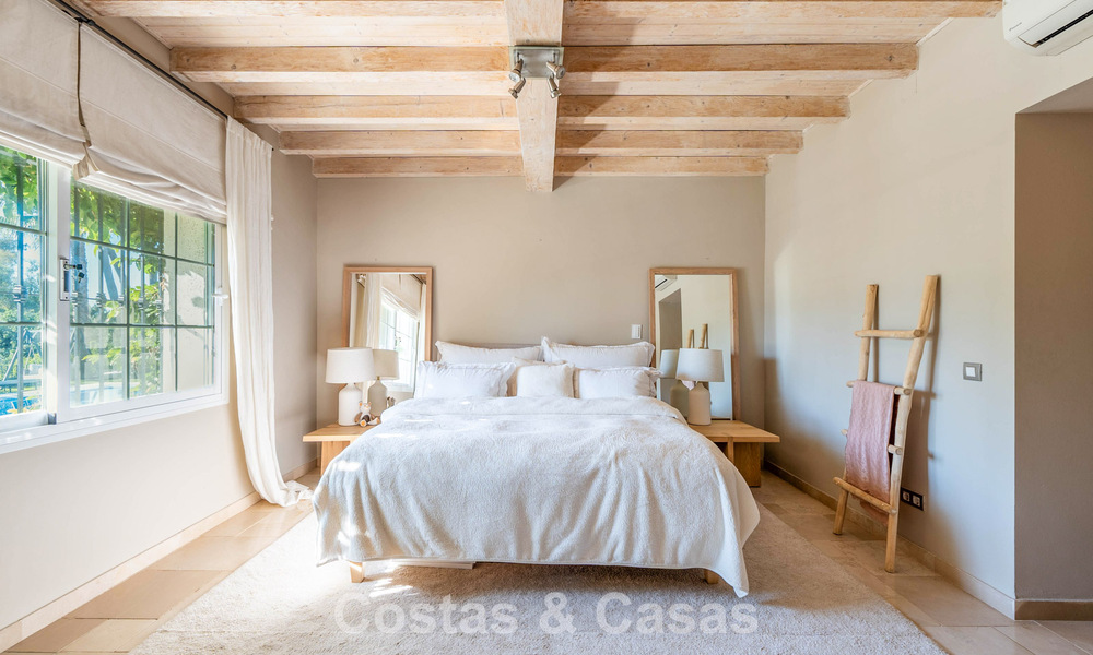 Instapklare luxevilla met een moderne mediterrane bouwstijl te koop in Nueva Andalucia’s golfvallei, Marbella 776289