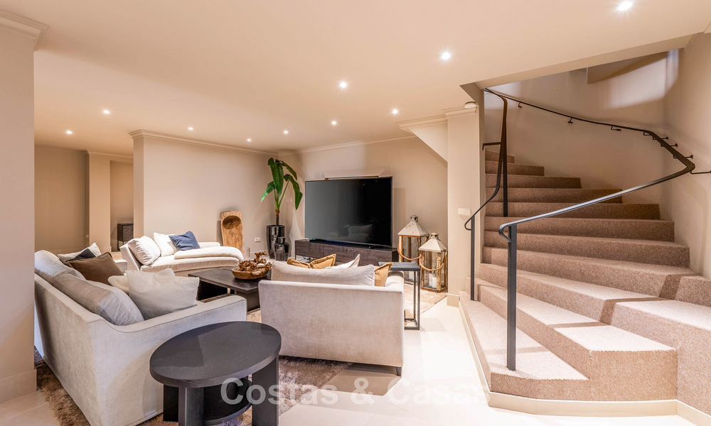 Instapklare luxevilla met een moderne mediterrane bouwstijl te koop in Nueva Andalucia’s golfvallei, Marbella 776295