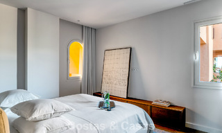 Modern gerenoveerd duplex penthouse te koop, op korte afstand van voorzieningen in Nueva Andalucia’s golfvallei, Marbella 793384 