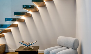 Modern gerenoveerd duplex penthouse te koop, op korte afstand van voorzieningen in Nueva Andalucia’s golfvallei, Marbella 793392 