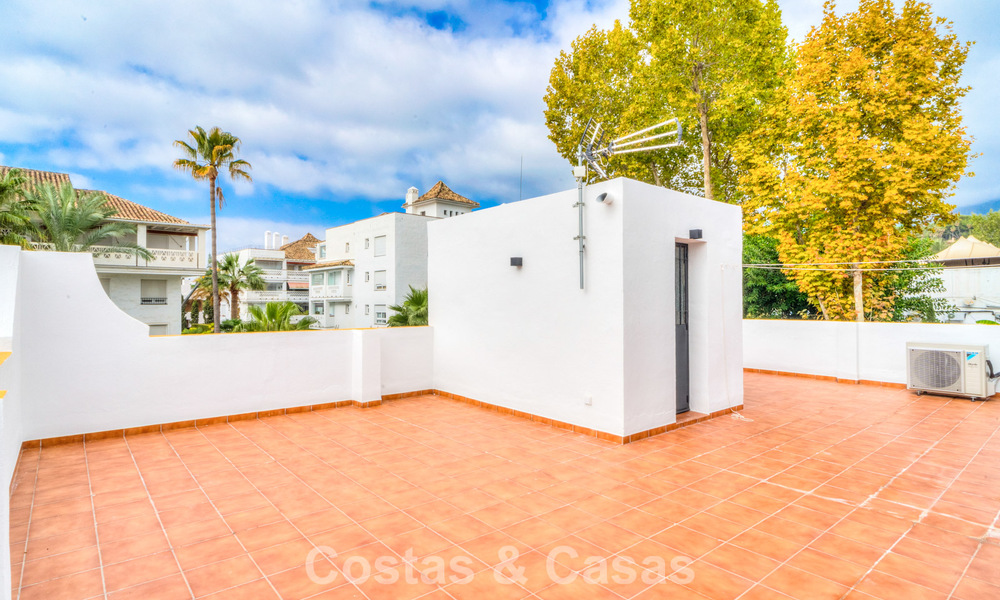 Halfvrijstaande woning te koop op enkele meters van het strand op de Golden Mile van Marbella 776466