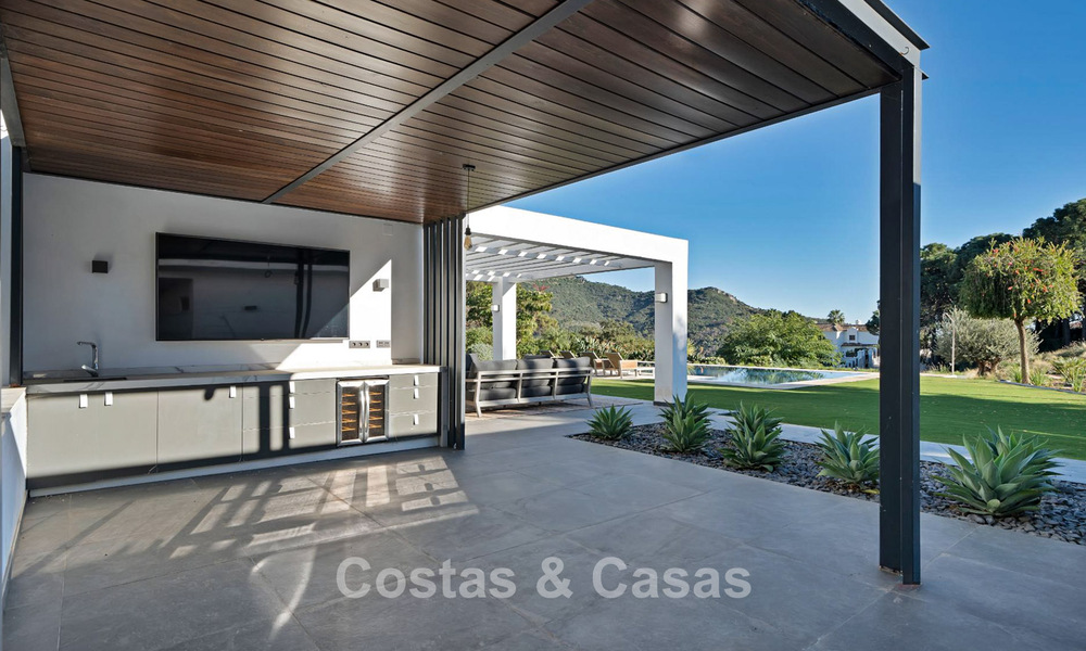 Luxueuze villa in mediterrane stijl te koop in een gated community omgeven door natuur in Marbella - Benahavis 776498