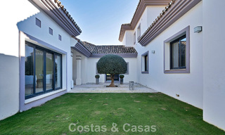 Luxueuze villa in mediterrane stijl te koop in een gated community omgeven door natuur in Marbella - Benahavis 776509 