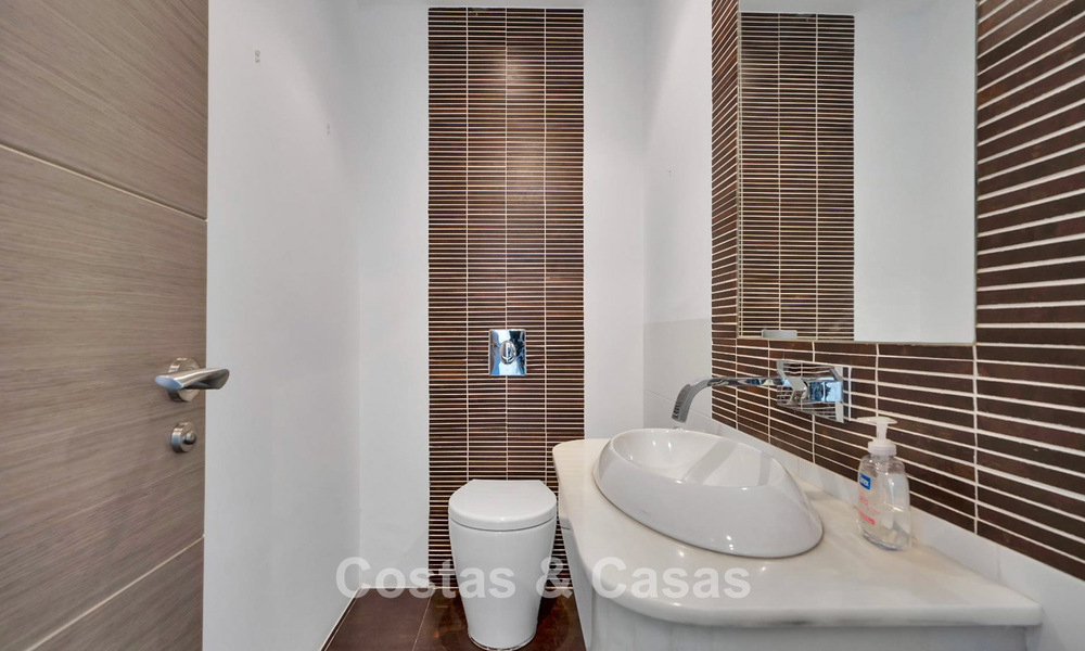 Luxueuze villa in mediterrane stijl te koop in een gated community omgeven door natuur in Marbella - Benahavis 776520