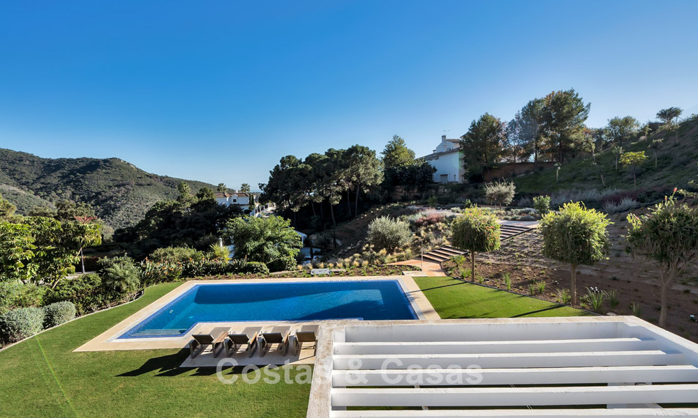 Luxueuze villa in mediterrane stijl te koop in een gated community omgeven door natuur in Marbella - Benahavis 776534