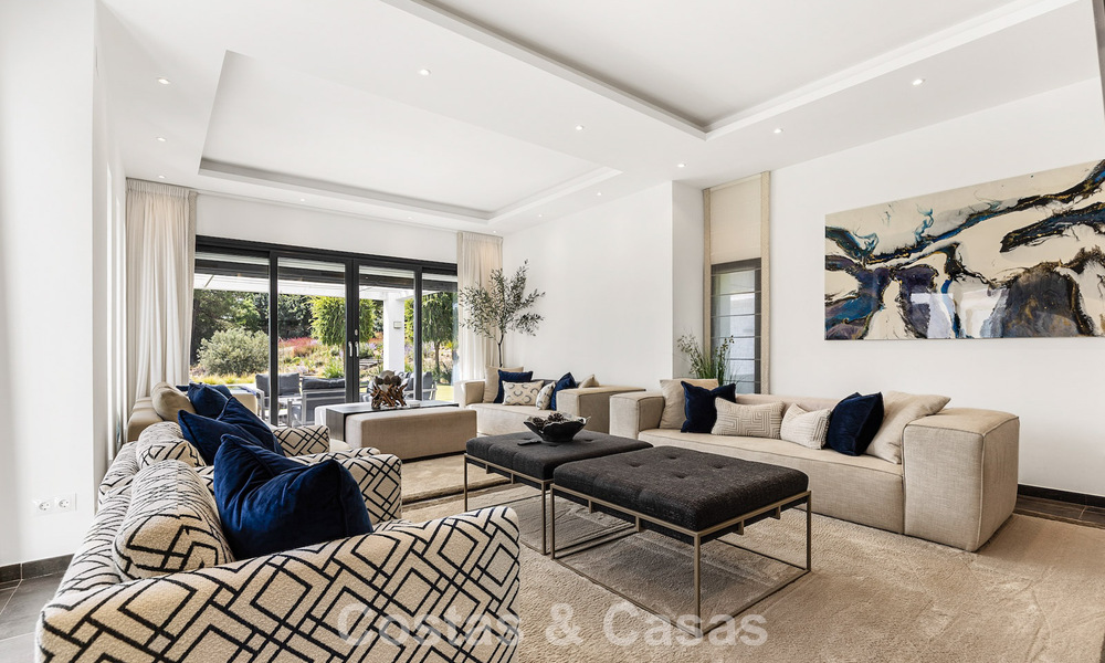 Luxueuze villa in mediterrane stijl te koop in een gated community omgeven door natuur in Marbella - Benahavis 805701