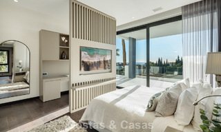 Eigentijdse luxevilla te koop, in een exclusieve, afgeschermde woonwijk op Marbella’s prestigieuze Golden Mile 776693 