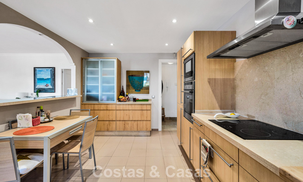 Luxueus begane grond appartement te koop, gelegen aan de New Golden Mile tussen Marbella en Estepona 776574