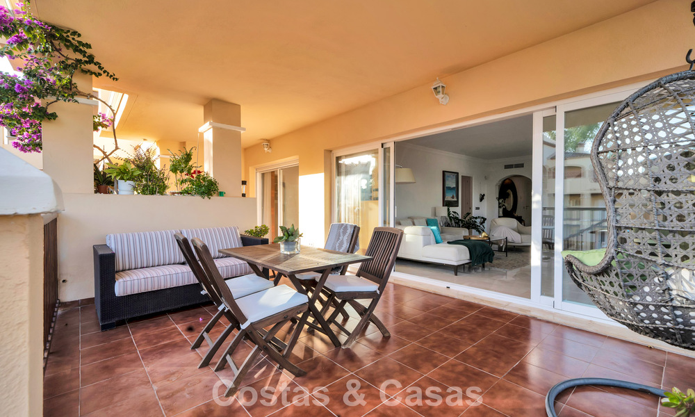 Luxueus begane grond appartement te koop, gelegen aan de New Golden Mile tussen Marbella en Estepona 776587