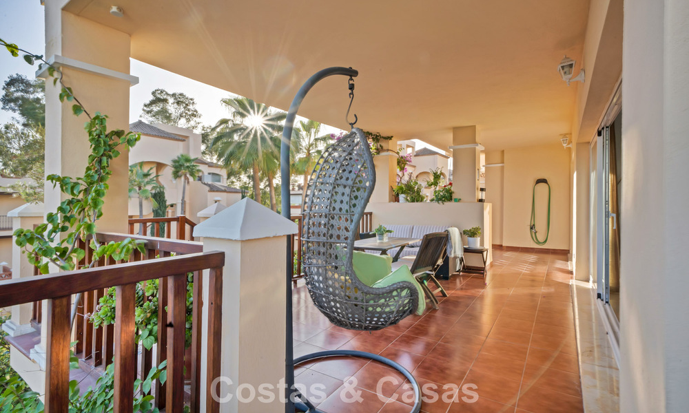 Luxueus begane grond appartement te koop, gelegen aan de New Golden Mile tussen Marbella en Estepona 776591