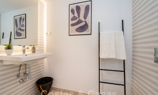 Moderne, halfvrijstaande villa met uitzicht op zee te koop in een luxe resort in Mijas Costa, Costa del Sol 776832 