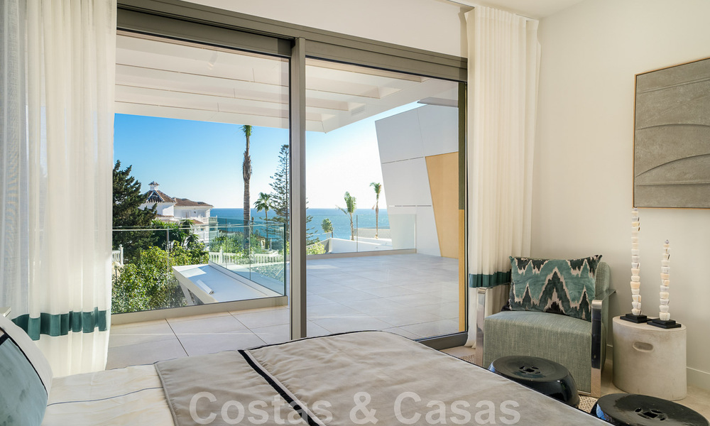 Moderne, halfvrijstaande villa met uitzicht op zee te koop in een luxe resort in Mijas Costa, Costa del Sol 776837