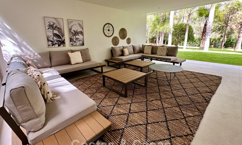 Gerenoveerde moderne luxevilla te koop in een prestigieuze woonwijk in Marbella Oost 777031