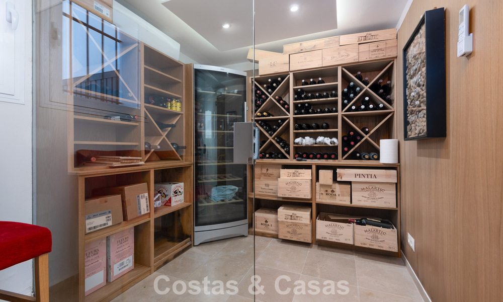 Spaanse hacienda stijl villa met spectaculaire vergezichten te koop in een natuurlijke setting ten oosten van Marbella centrum 776912