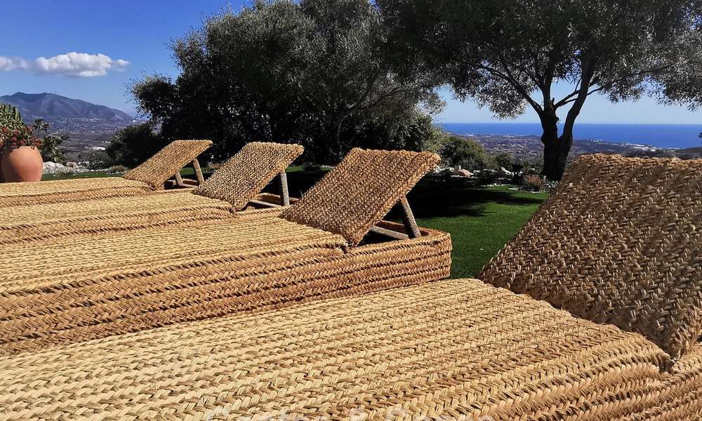 Spaanse hacienda stijl villa met spectaculaire vergezichten te koop in een natuurlijke setting ten oosten van Marbella centrum 776920