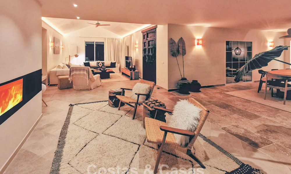 Spaanse hacienda stijl villa met spectaculaire vergezichten te koop in een natuurlijke setting ten oosten van Marbella centrum 776921